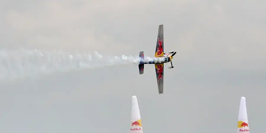 041 | 2006 | Berlin | Red Bull Air Race | © carsten riede fotografie