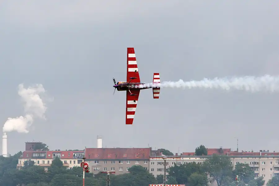 045 | 2006 | Berlin | Red Bull Air Race | © carsten riede fotografie