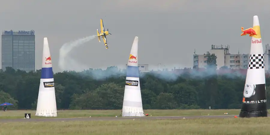 054 | 2006 | Berlin | Red Bull Air Race | © carsten riede fotografie