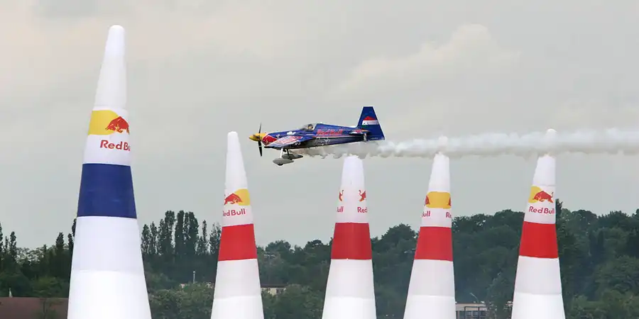 092 | 2006 | Berlin | Red Bull Air Race | © carsten riede fotografie