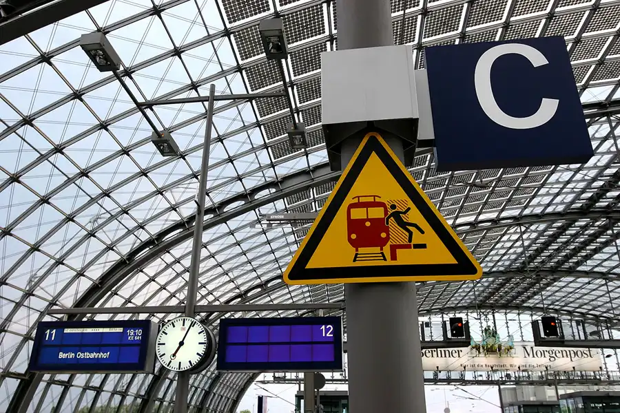 025 | 2006 | Berlin | Hauptbahnhof | © carsten riede fotografie