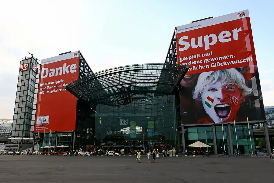044 | 2006 | Berlin | Hauptbahnhof | © carsten riede fotografie