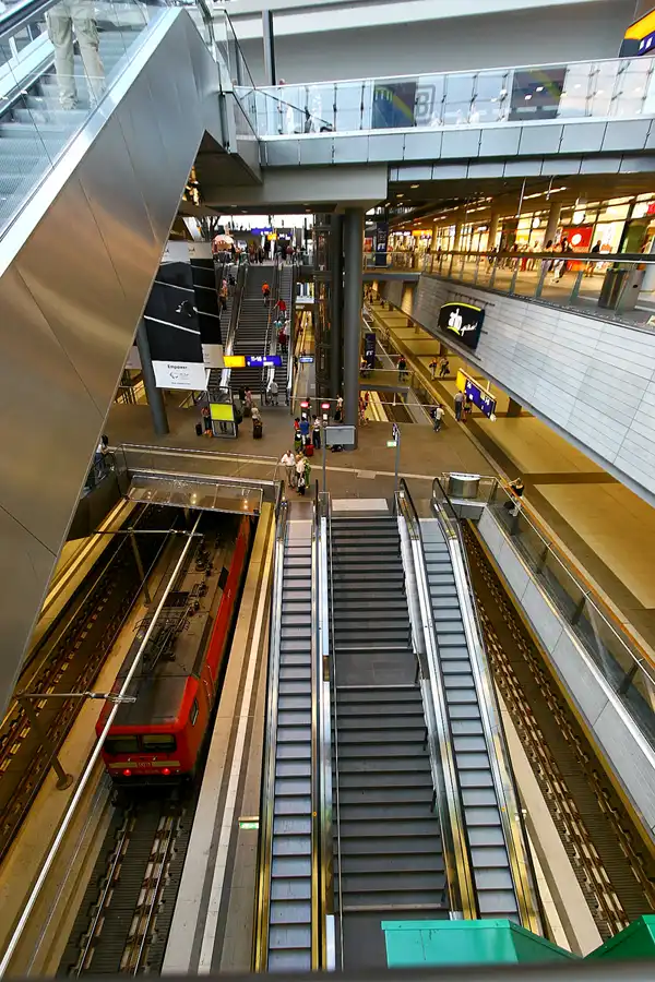 045 | 2006 | Berlin | Hauptbahnhof | © carsten riede fotografie