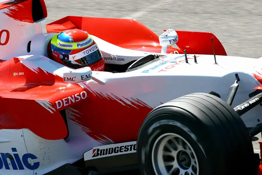 114 | 2006 | Monza | Toyota TF106B | Ricardo Zonta | © carsten riede fotografie