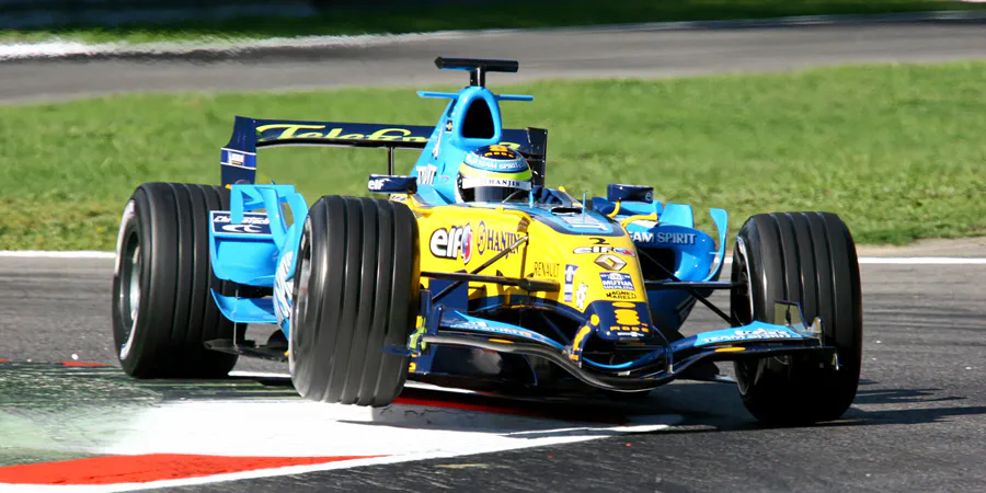 071 | 2006 | Monza | Renault R26 | Giancarlo Fisichella | © carsten riede fotografie