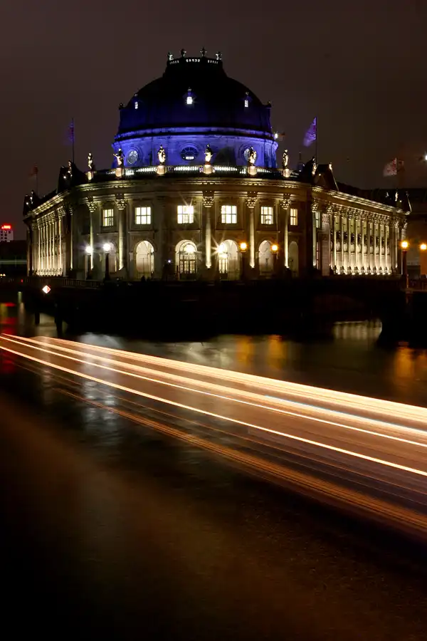038 | 2006 | Berlin | Festival Of Lights | Bode Museum | © carsten riede fotografie