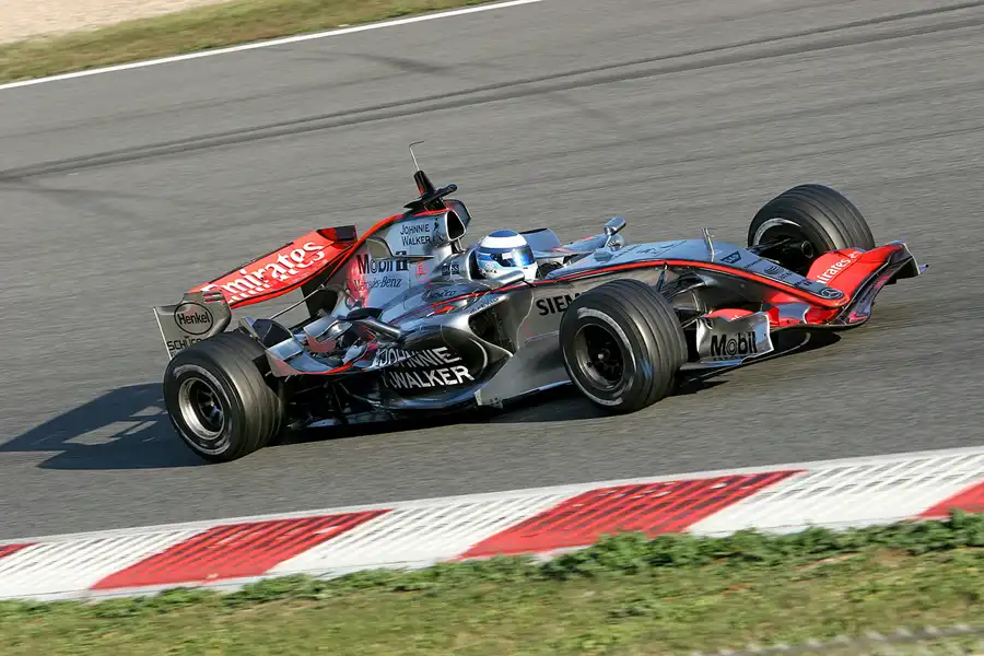 053 | 2006 | Barcelona | McLaren-Mercedes Benz MP4-21 | Mika Hakkinen | © carsten riede fotografie