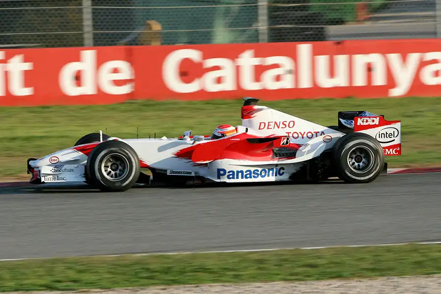 115 | 2006 | Barcelona | Toyota TF106B | Kamui Kobayashi | © carsten riede fotografie
