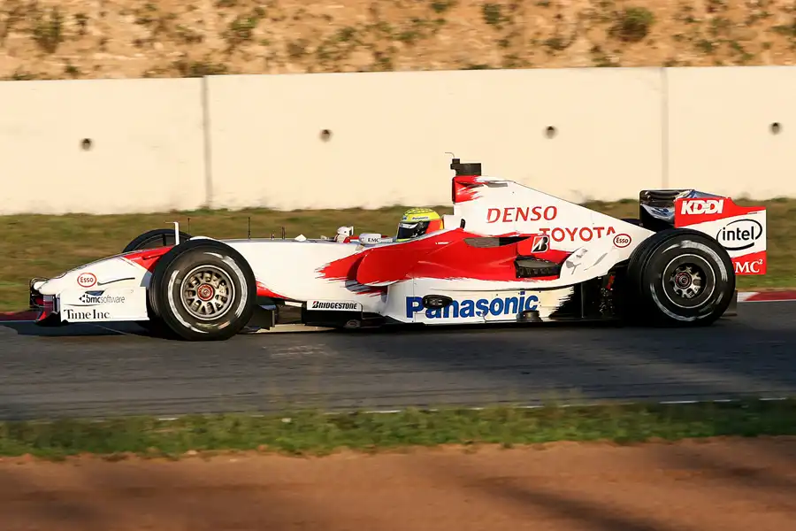 124 | 2006 | Barcelona | Toyota TF106B | Ralf Schumacher | © carsten riede fotografie