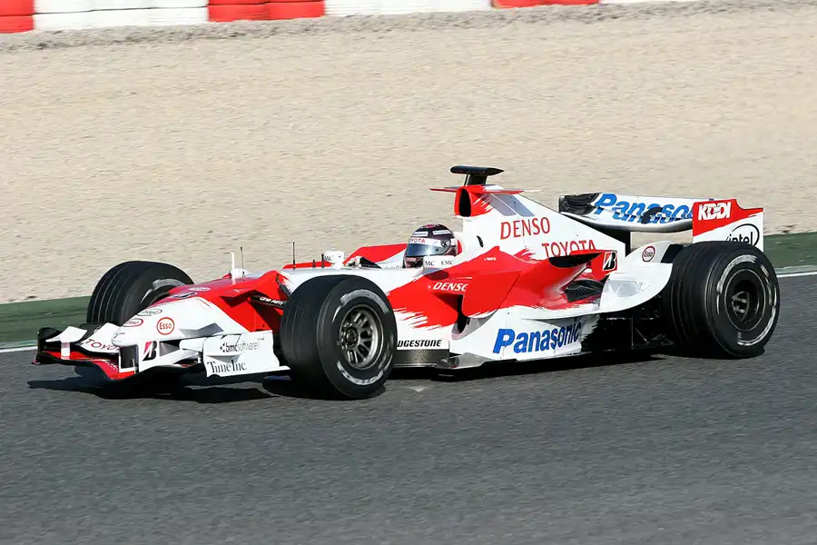 126 | 2006 | Barcelona | Toyota TF106B | Jarno Trulli | © carsten riede fotografie