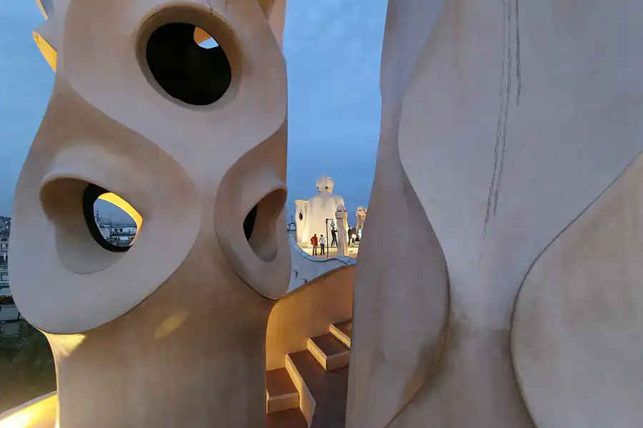 017 | 2006 | Barcelona | Casa Mila – La Pedrera (Gaudi) | © carsten riede fotografie