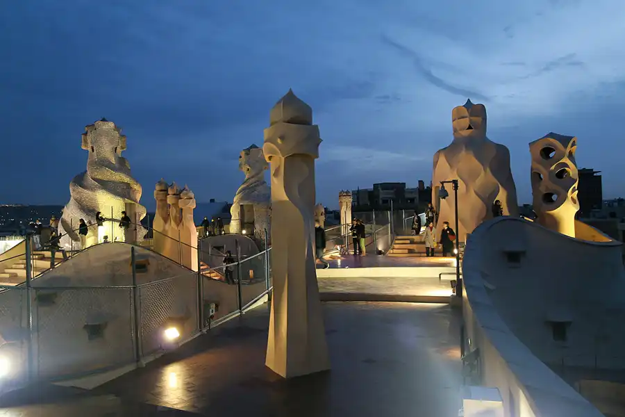 021 | 2006 | Barcelona | Casa Mila – La Pedrera (Gaudi) | © carsten riede fotografie