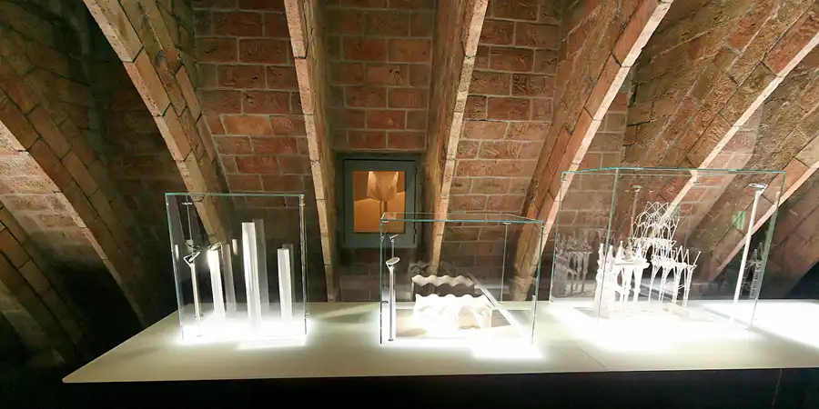 040 | 2006 | Barcelona | Casa Mila – La Pedrera (Gaudi) | © carsten riede fotografie