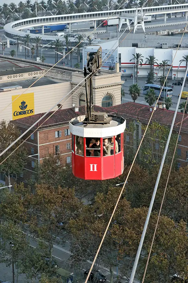 165 | 2006 | Barcelona | Transbordador Aeri – Placa de l' Armada – Torre Jaume I – Torre de St. Sebastia | © carsten riede fotografie