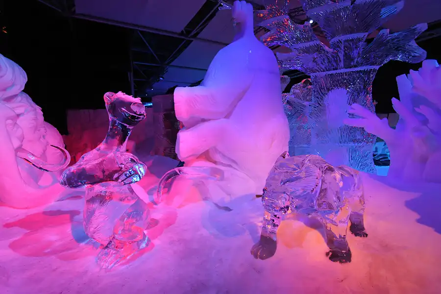 036 | 2006 | Lübeck | Ice World | © carsten riede fotografie