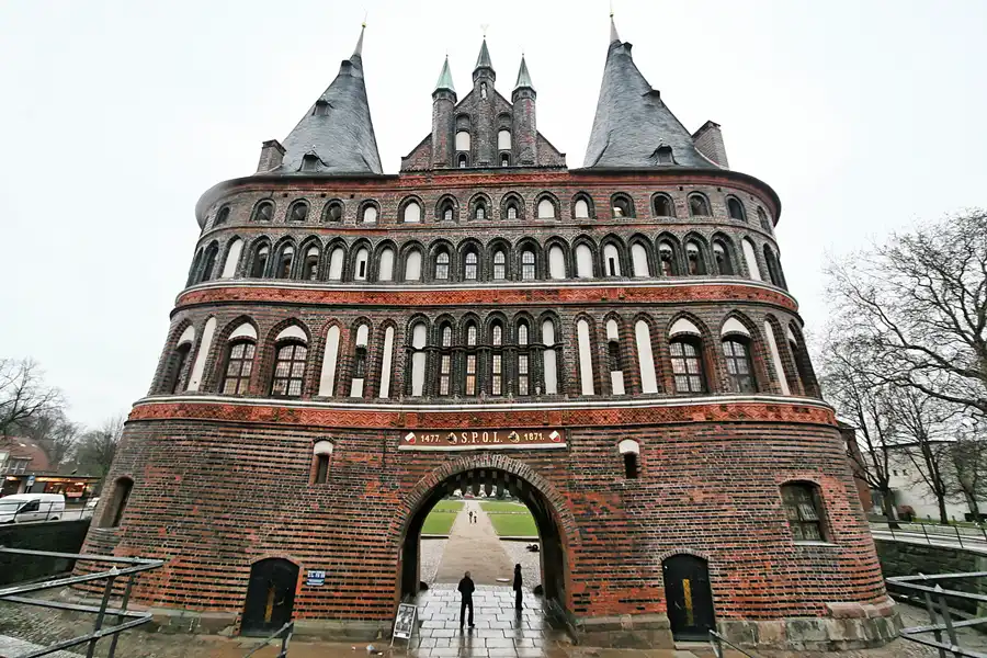 058 | 2006 | Lübeck | Holstentor | © carsten riede fotografie