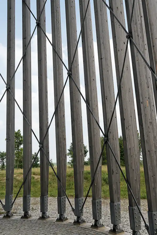 124 | 2007 | Zwenkau | Bistumshöhe | © carsten riede fotografie