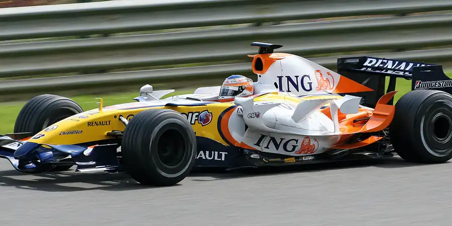 039 | 2007 | Spa-Francorchamps | Renault R27 | Nelson Piquet jr | © carsten riede fotografie