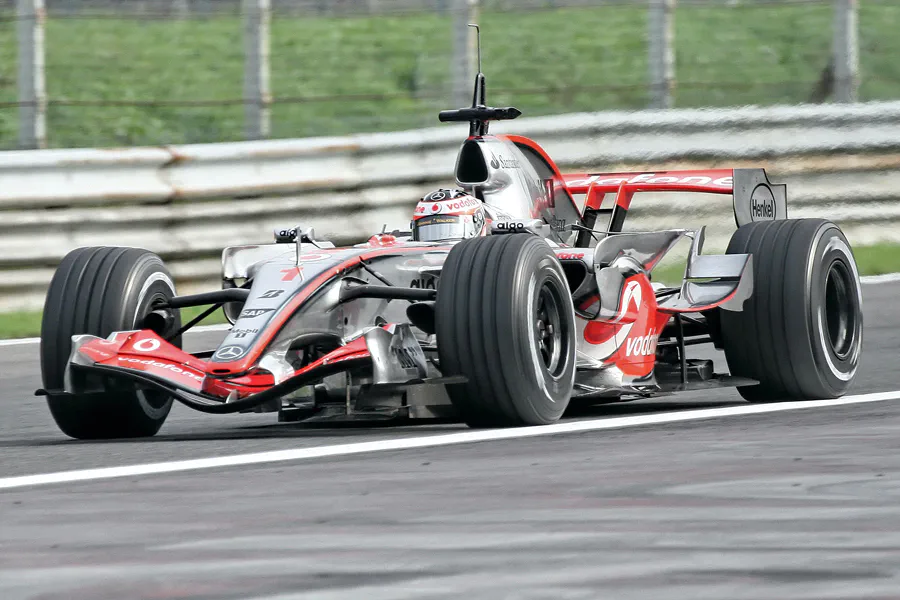 042 | 2007 | Monza | McLaren-Mercedes Benz MP4-22 | Fernando Alonso | © carsten riede fotografie
