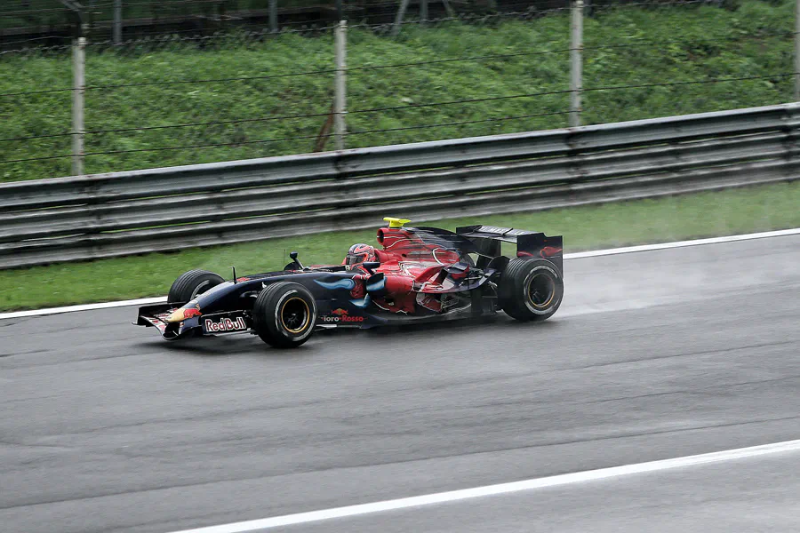 119 | 2007 | Monza | Toro Rosso-Ferrari STR2 | Vitantonio Liuzzi | © carsten riede fotografie