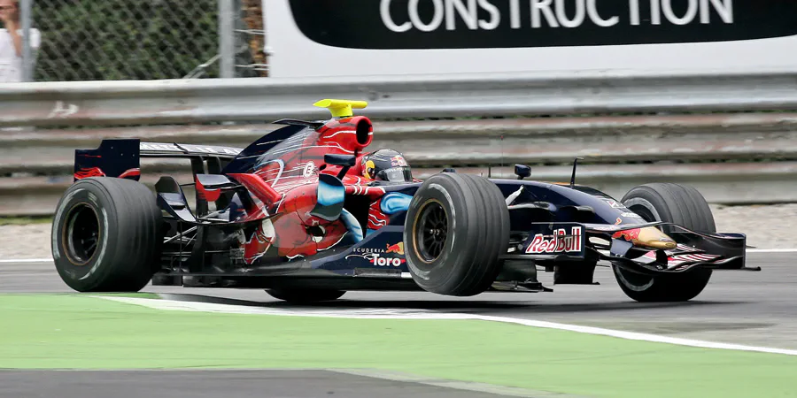 132 | 2007 | Monza | Toro Rosso-Ferrari STR2 | Sebastian Vettel | © carsten riede fotografie