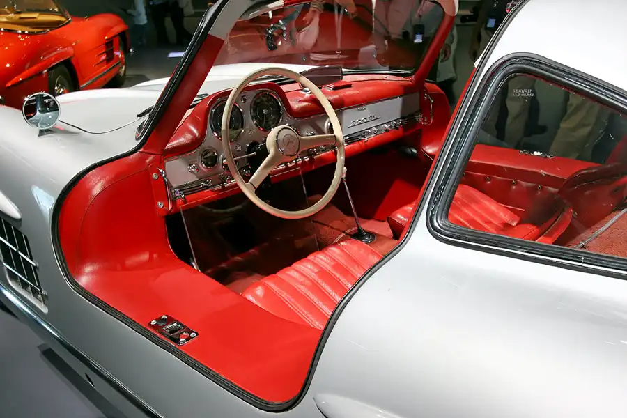 021 | 2007 | Stuttgart | Mercedes Benz Museum | © carsten riede fotografie