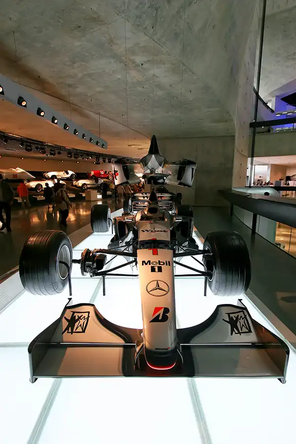 036 | 2007 | Stuttgart | Mercedes Benz Museum | © carsten riede fotografie