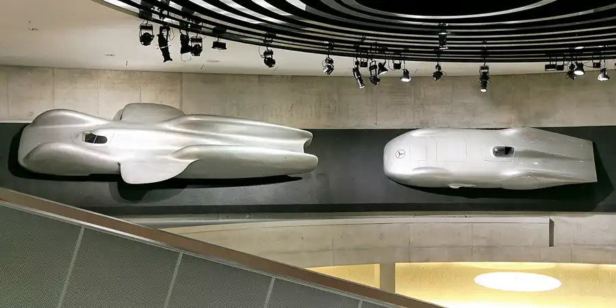 040 | 2007 | Stuttgart | Mercedes Benz Museum | © carsten riede fotografie