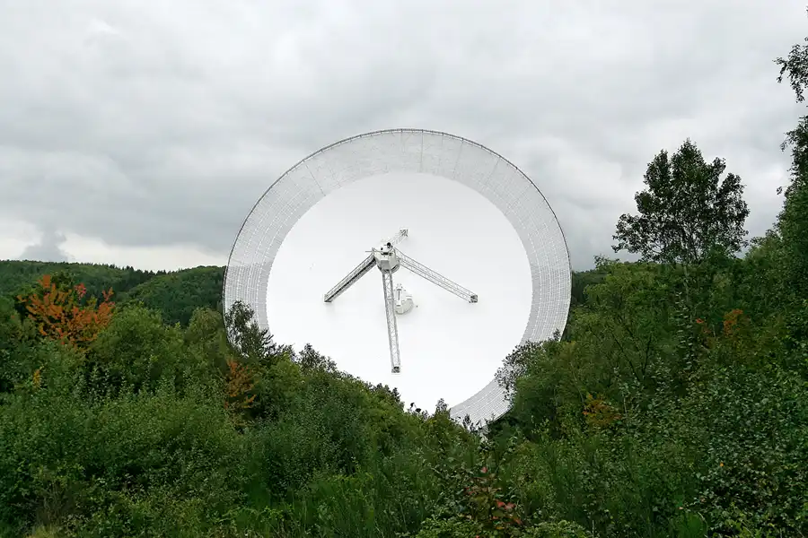 023 | 2007 | Effelsberg | Radioteleskop – 100 Meter Durchmesser | © carsten riede fotografie