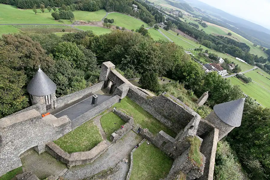 016 | 2007 | Nürburg | Burgruine | © carsten riede fotografie