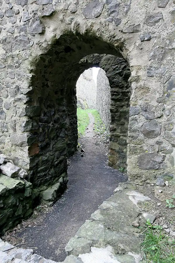 023 | 2007 | Nürburg | Burgruine | © carsten riede fotografie