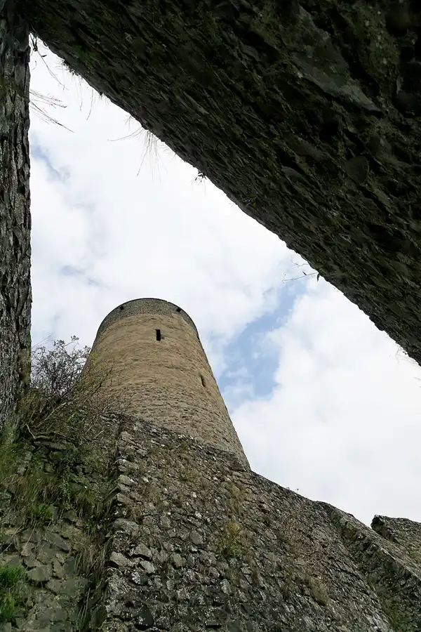 025 | 2007 | Nürburg | Burgruine | © carsten riede fotografie