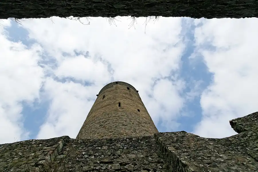 026 | 2007 | Nürburg | Burgruine | © carsten riede fotografie