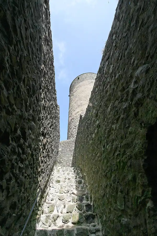 027 | 2007 | Nürburg | Burgruine | © carsten riede fotografie