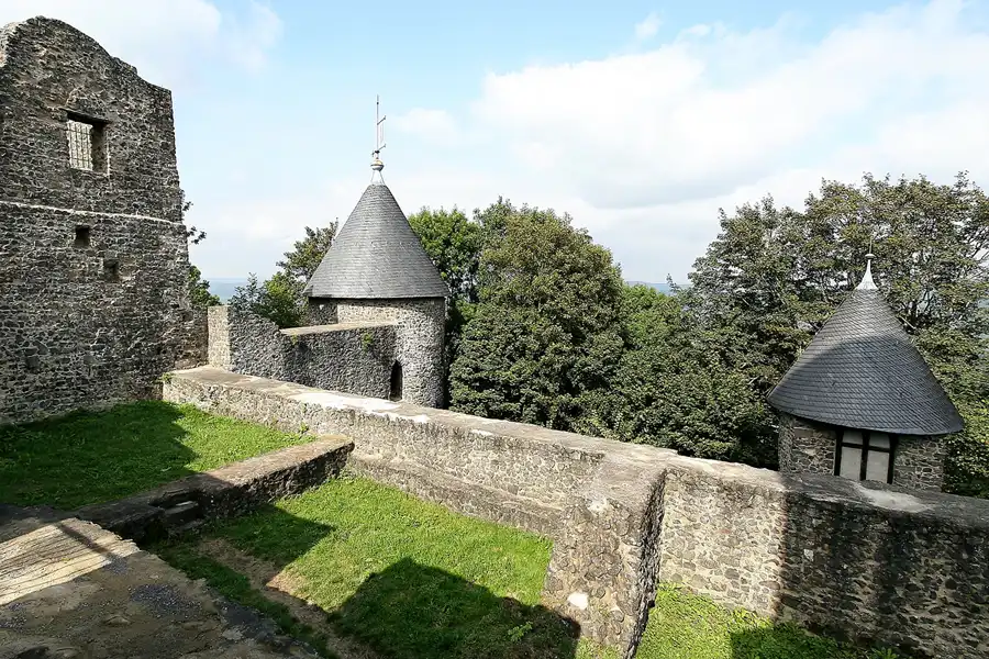 029 | 2007 | Nürburg | Burgruine | © carsten riede fotografie