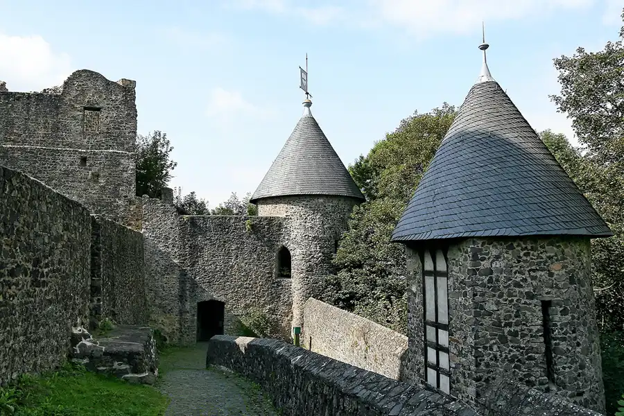 034 | 2007 | Nürburg | Burgruine | © carsten riede fotografie