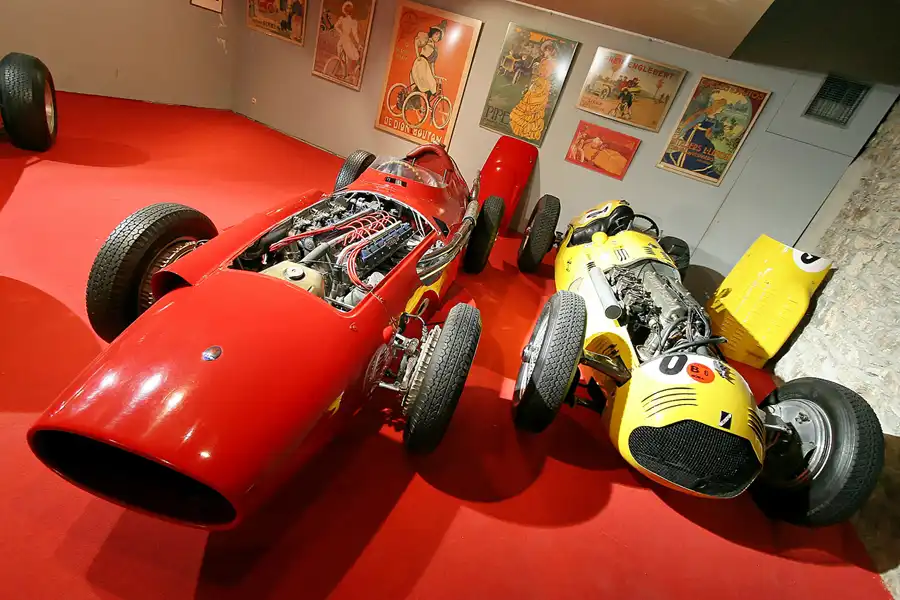 016 | 2007 | Stavelot | Abbaye De Stavelot – Musee Du Circuit De Spa-Francorchamps – Maserati 250F + Talbot T26C | © carsten riede fotografie