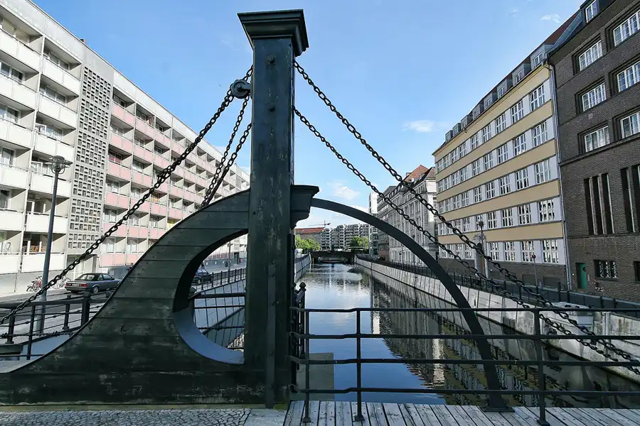 038 | 2008 | Berlin | Jungfernbrücke | © carsten riede fotografie