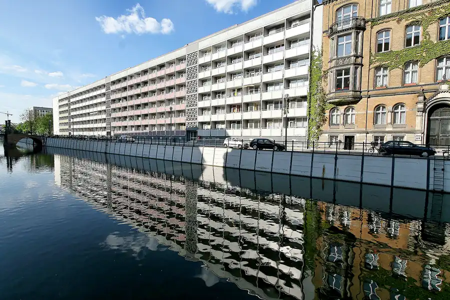 041 | 2008 | Berlin | Unterwasserstrasse | © carsten riede fotografie