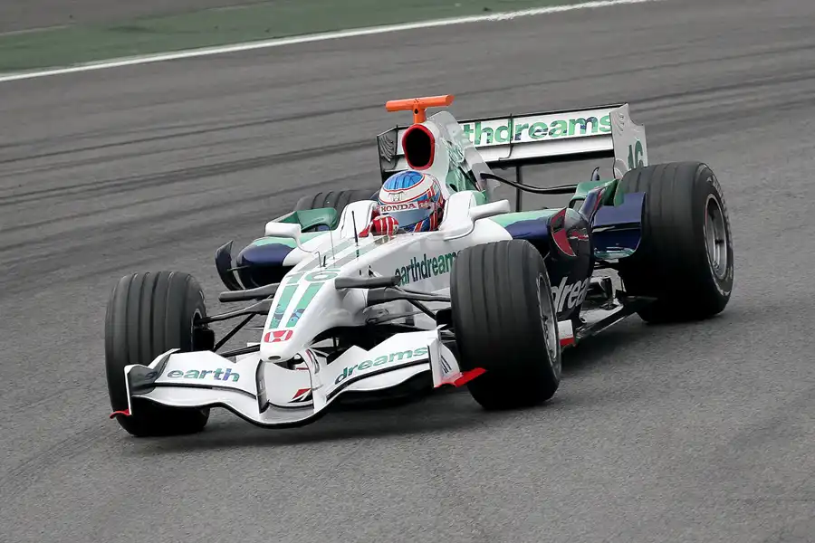 084 | 2008 | Barcelona | Honda RA108 | Jenson Button | © carsten riede fotografie