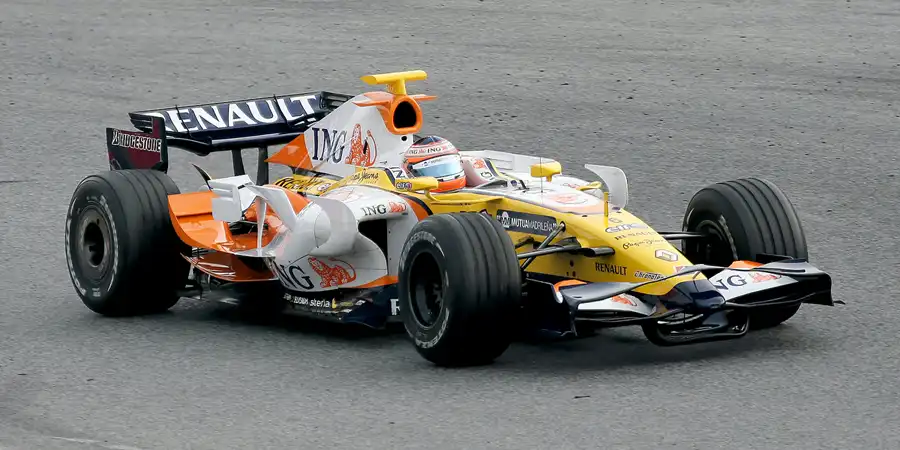 169 | 2008 | Barcelona | Renault R28 | Nelson Piquet Jr. | © carsten riede fotografie