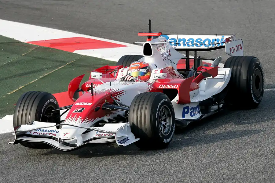 195 | 2008 | Barcelona | Toyota TF108 | Timo Glock | © carsten riede fotografie
