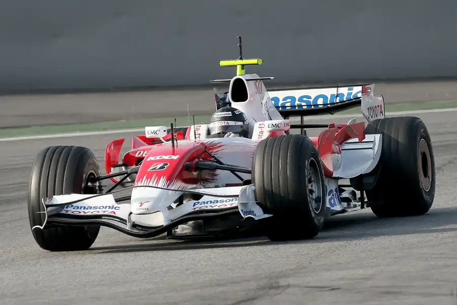 213 | 2008 | Barcelona | Toyota TF108 | Jarno Trulli | © carsten riede fotografie