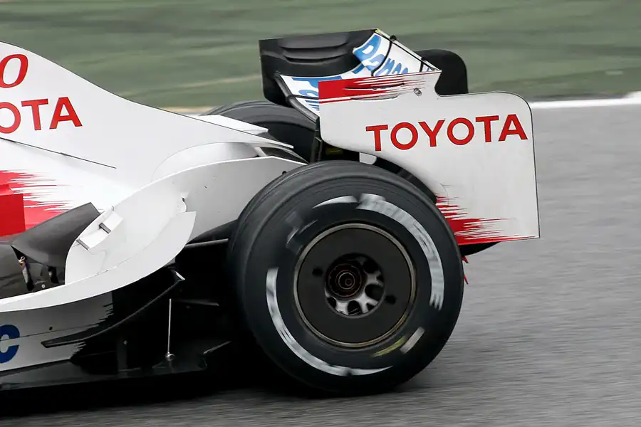 216 | 2008 | Barcelona | Toyota TF108 | © carsten riede fotografie