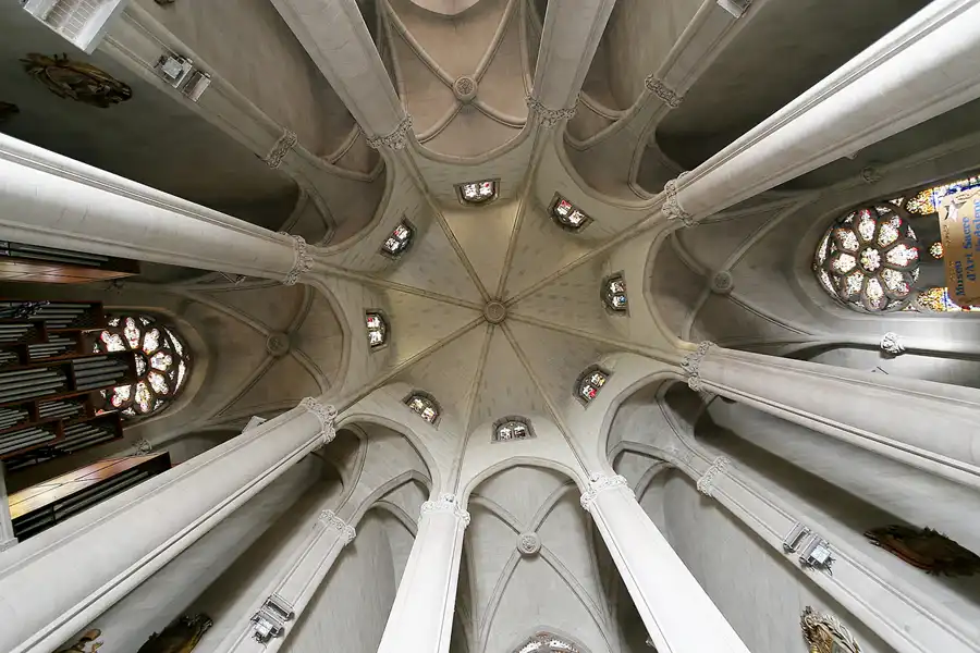 063 | 2008 | Barcelona | Tibidabo – Sagrat Cor | © carsten riede fotografie