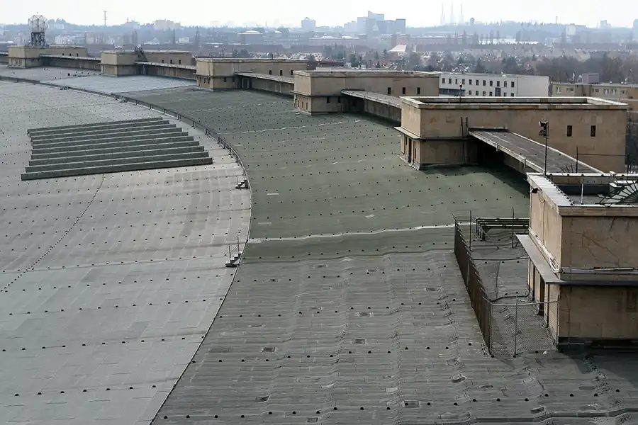 042 | 2008 | Berlin | Flughafen Tempelhof | © carsten riede fotografie