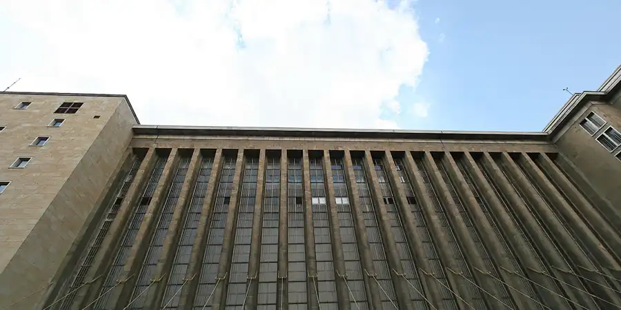 045 | 2008 | Berlin | Flughafen Tempelhof | © carsten riede fotografie