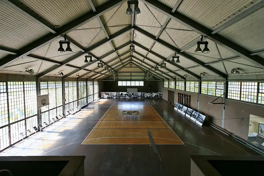 007 | 2008 | Elstal | Olympisches Dorf von 1936 – Die Sporthalle | © carsten riede fotografie