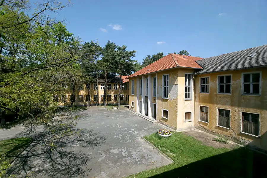 045 | 2008 | Elstal | Olympisches Dorf von 1936 – Das Hindenburghaus | © carsten riede fotografie