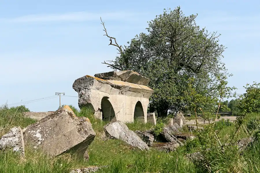010 | 2008 | Peenemünde | Heeresversuchsanstalt – Bunker in den Peenewiesen | © carsten riede fotografie